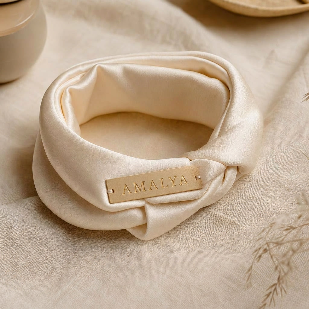 AMALYA Glow Headband — Bandeau satin premium